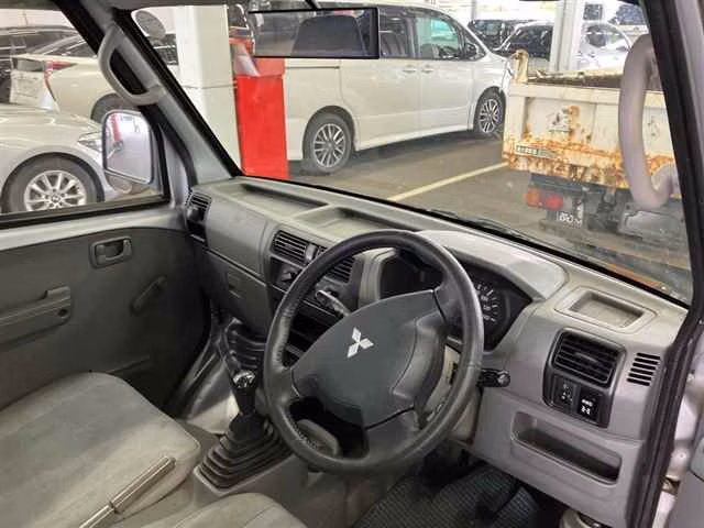 MITSUBISHI MINICAB