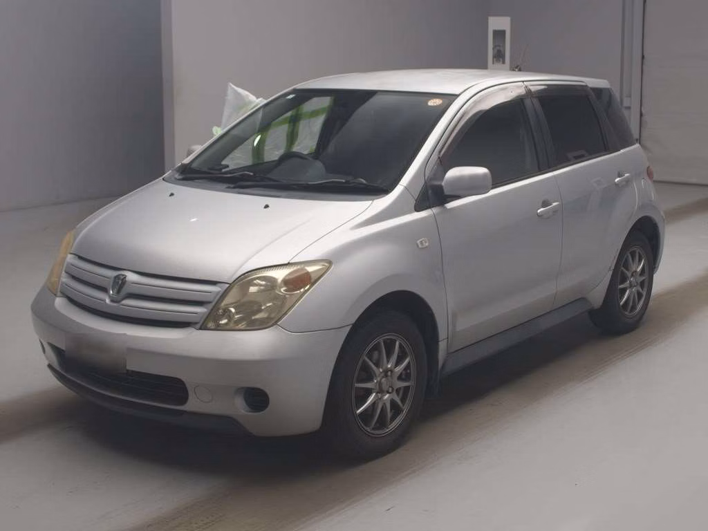 TOYOTA IST