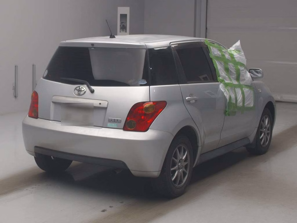 TOYOTA IST