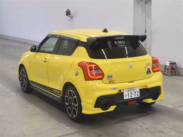 SUZUKI SWIFT