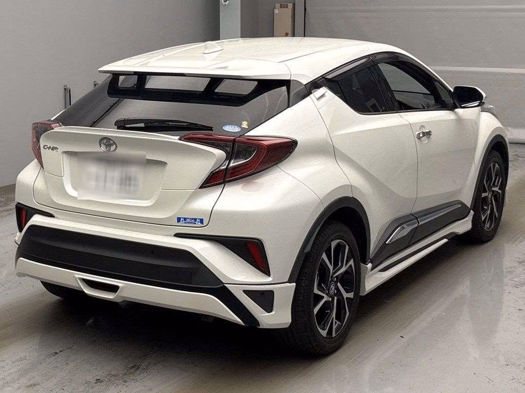 TOYOTA C-HR