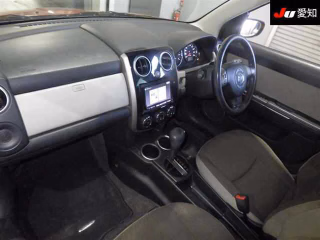 MAZDA VERISA