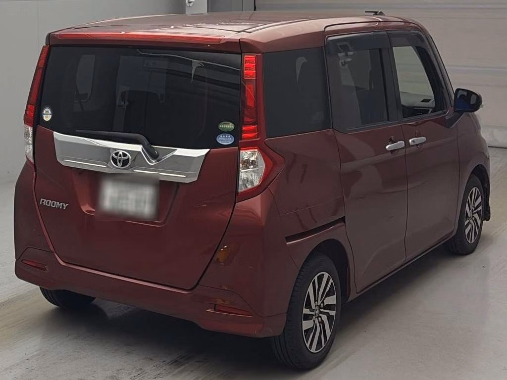TOYOTA ROOMY
