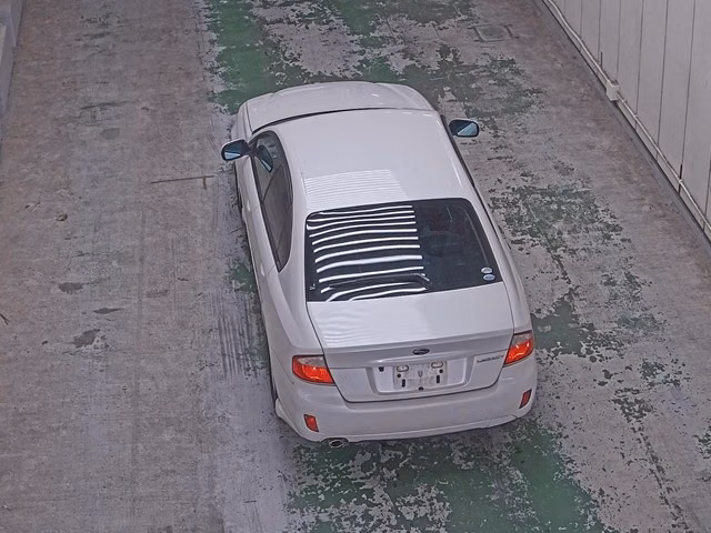 SUBARU LEGACY B4
