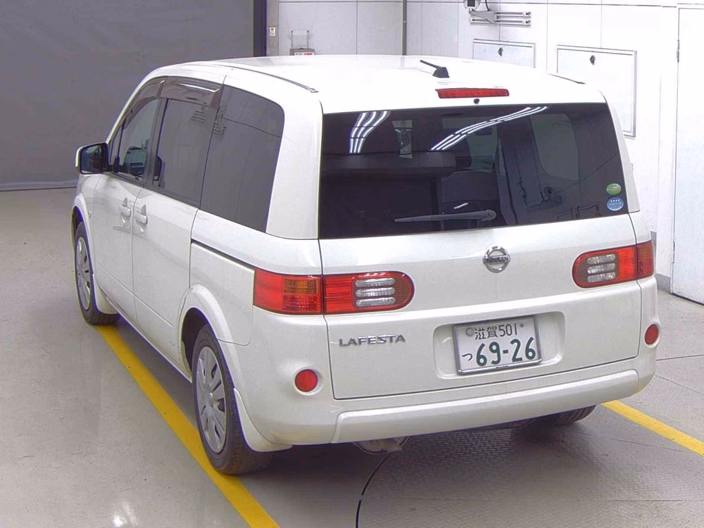 NISSAN LAFESTA