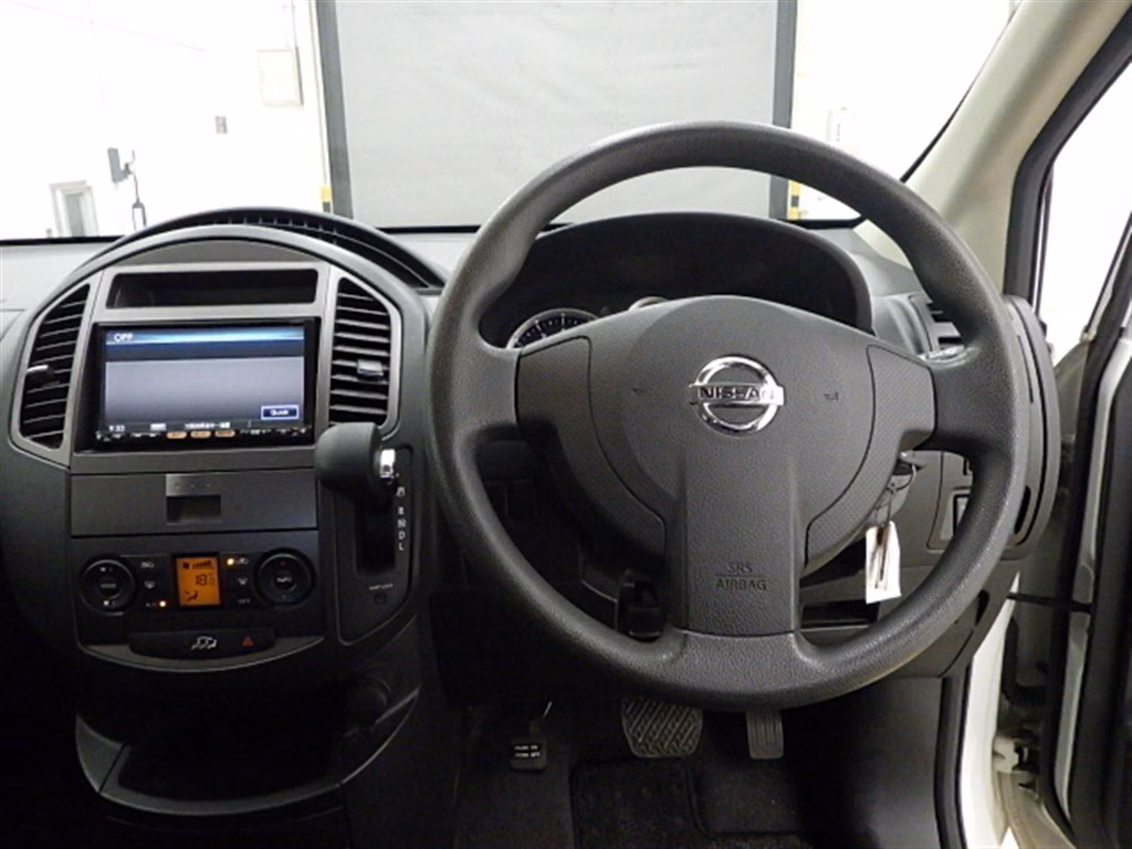NISSAN LAFESTA