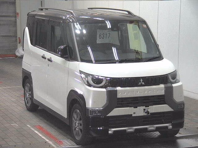 MITSUBISHI DELICA MINI