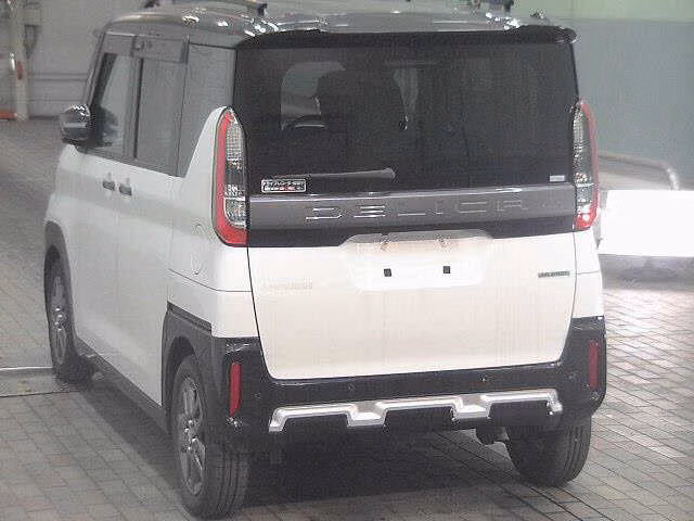 MITSUBISHI DELICA MINI