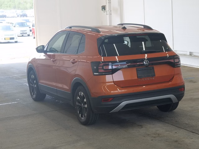 VOLKSWAGEN T-CROSS