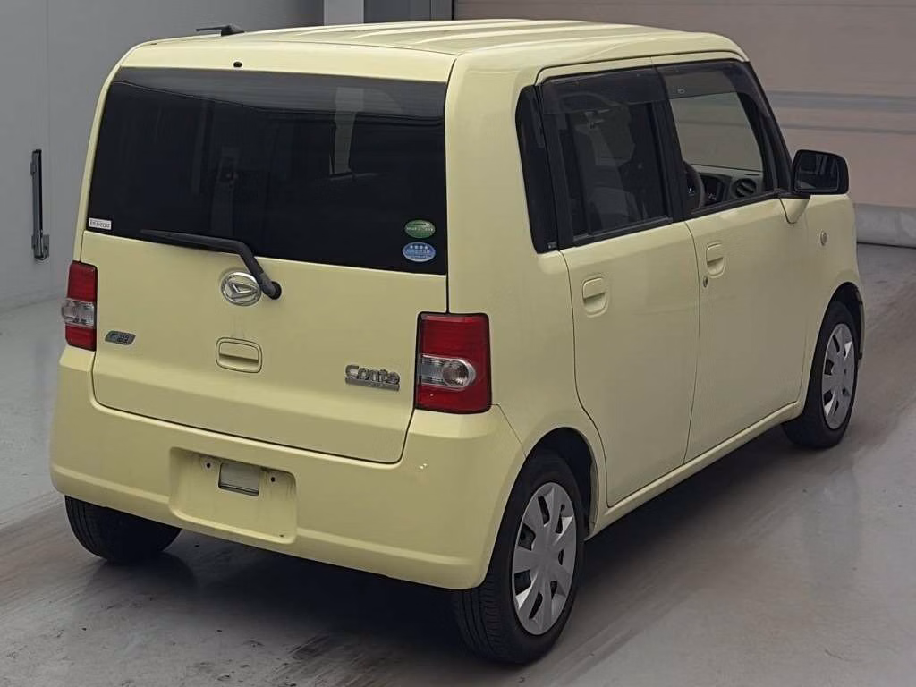 DAIHATSU MOVE CONTE