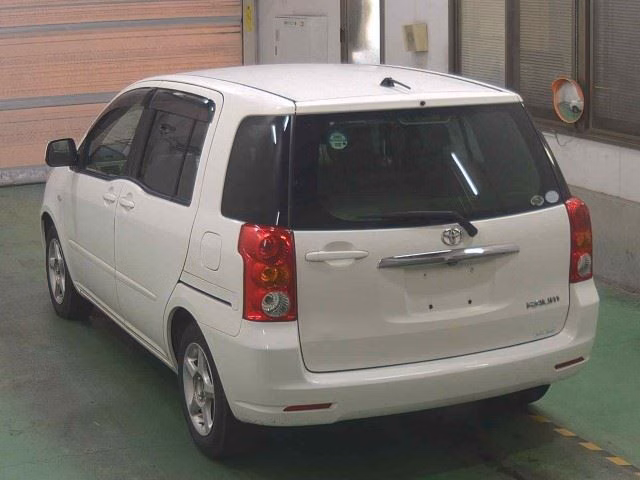 TOYOTA RAUM