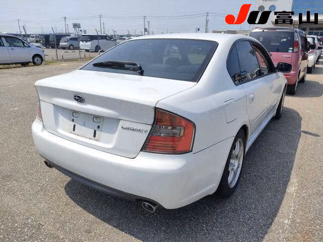 SUBARU LEGACY B4