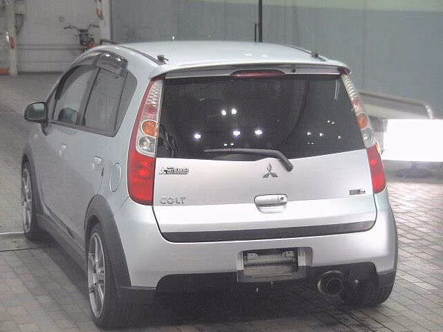 MITSUBISHI COLT