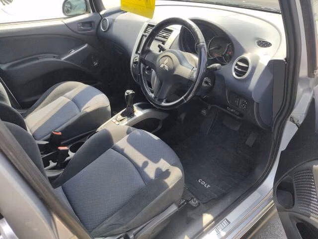 MITSUBISHI COLT