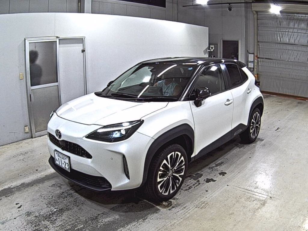 TOYOTA YARIS CROSS