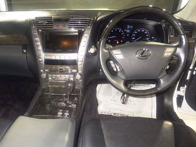 LEXUS LS460