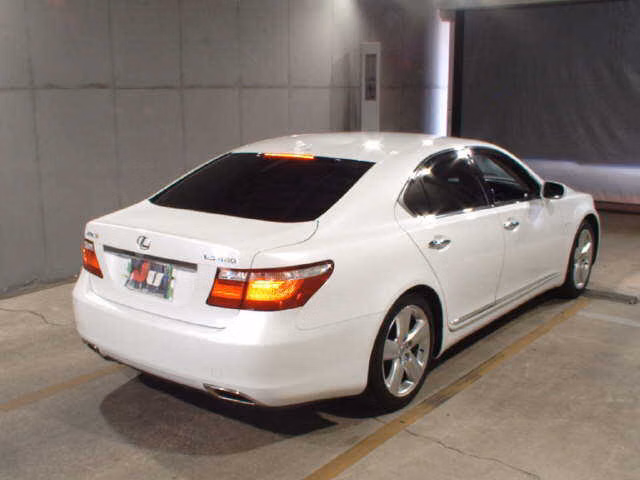 LEXUS LS460