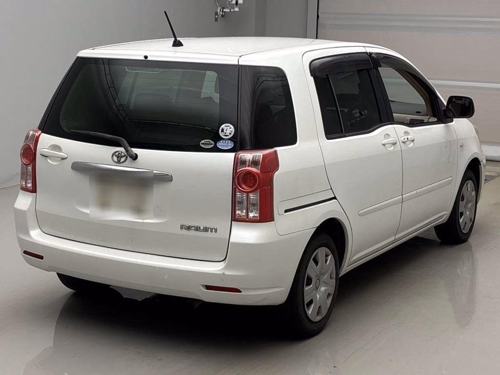 TOYOTA RAUM
