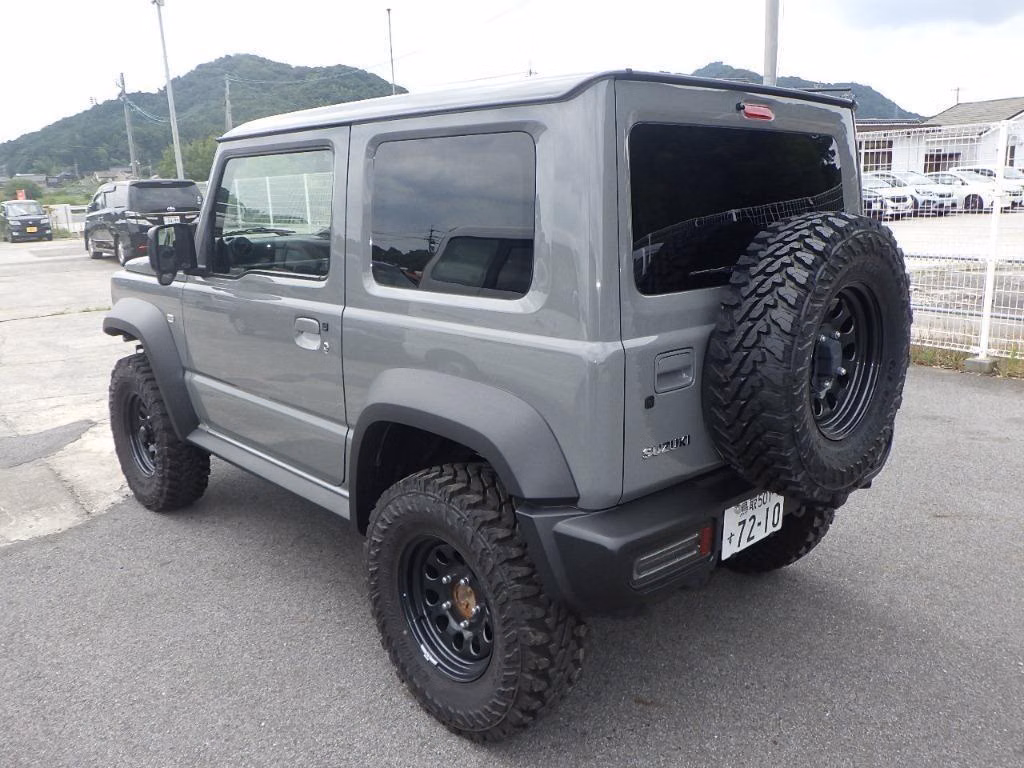 SUZUKI JIMNY SIERRA