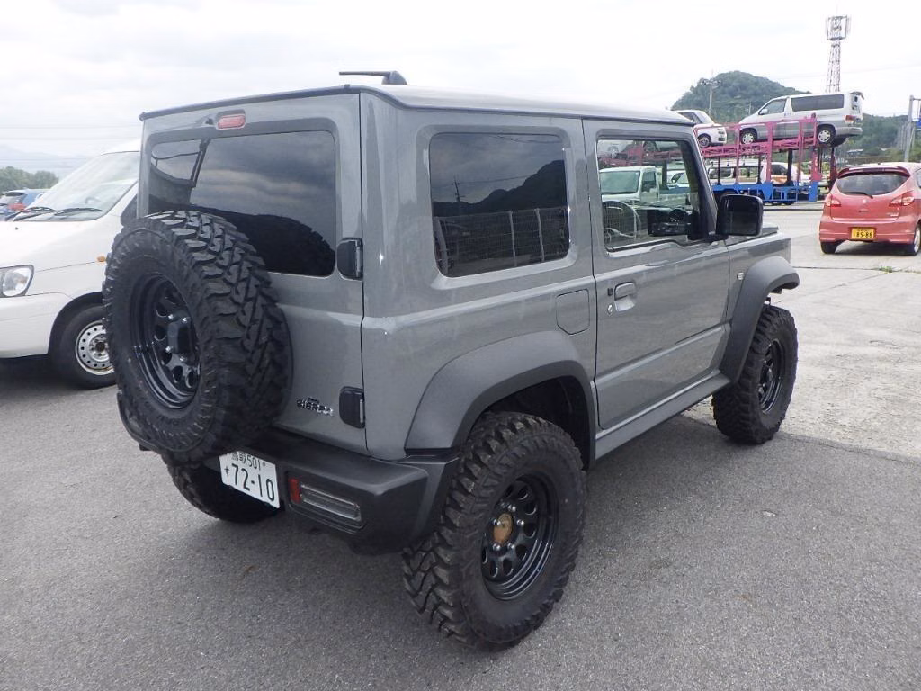 SUZUKI JIMNY SIERRA