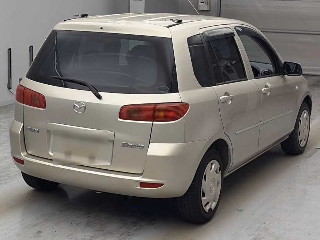 MAZDA DEMIO