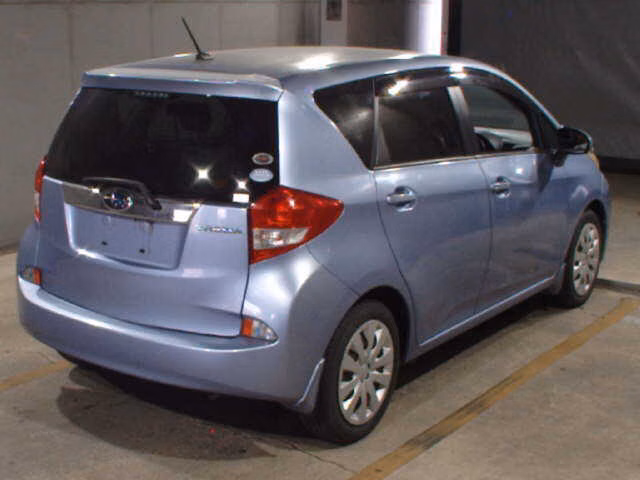 SUBARU TREZIA