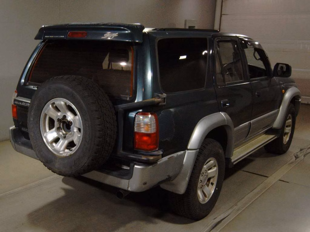 TOYOTA HILUX SURF