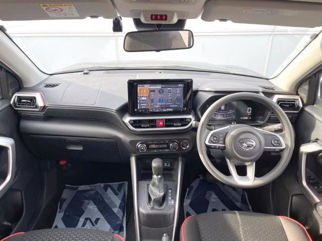 DAIHATSU ROCKY