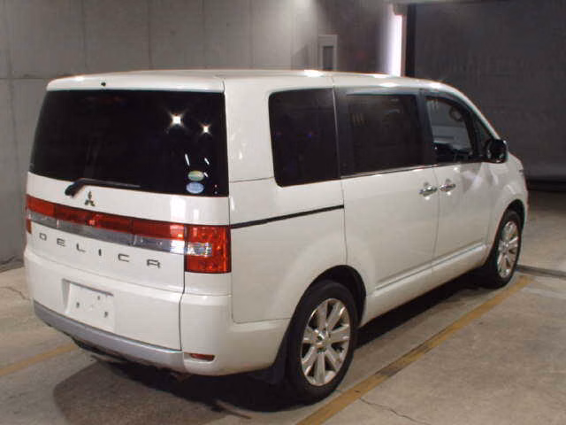 MITSUBISHI DELICA D:5