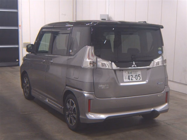 MITSUBISHI DELICA D:2