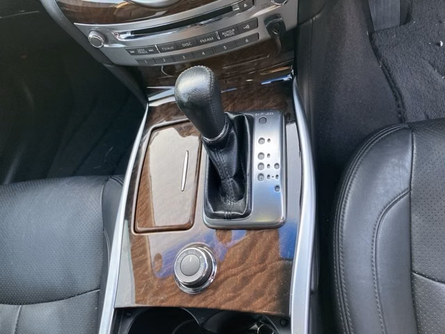 NISSAN FUGA