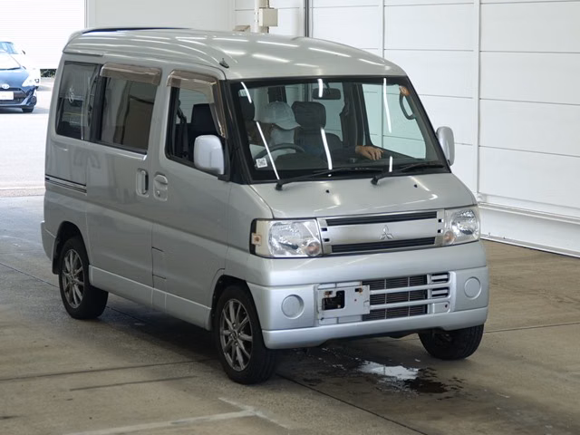 MITSUBISHI TOWN BOX