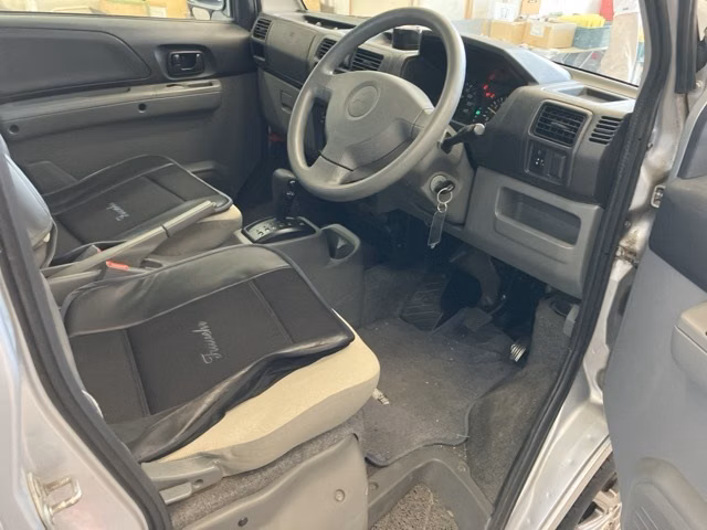 MITSUBISHI TOWN BOX