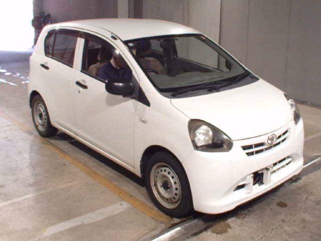 TOYOTA PIXIS EPOCH