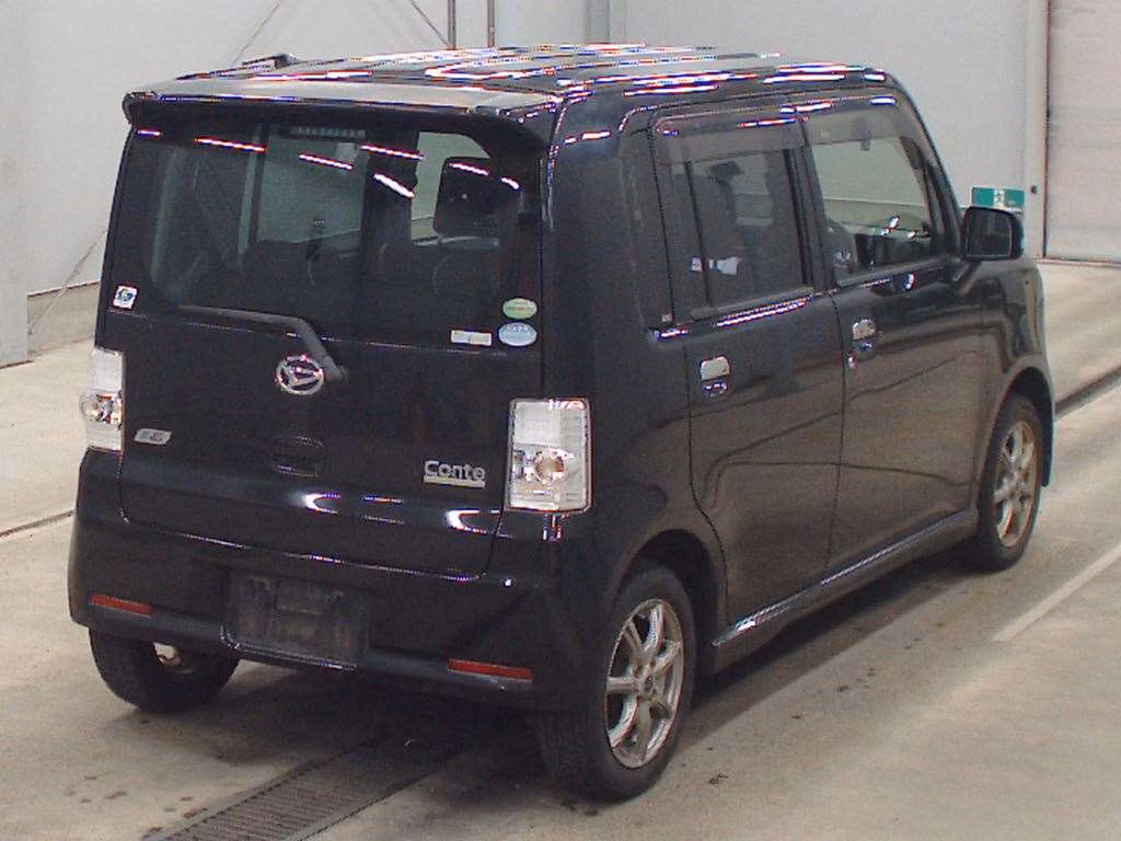 DAIHATSU MOVE CONTE