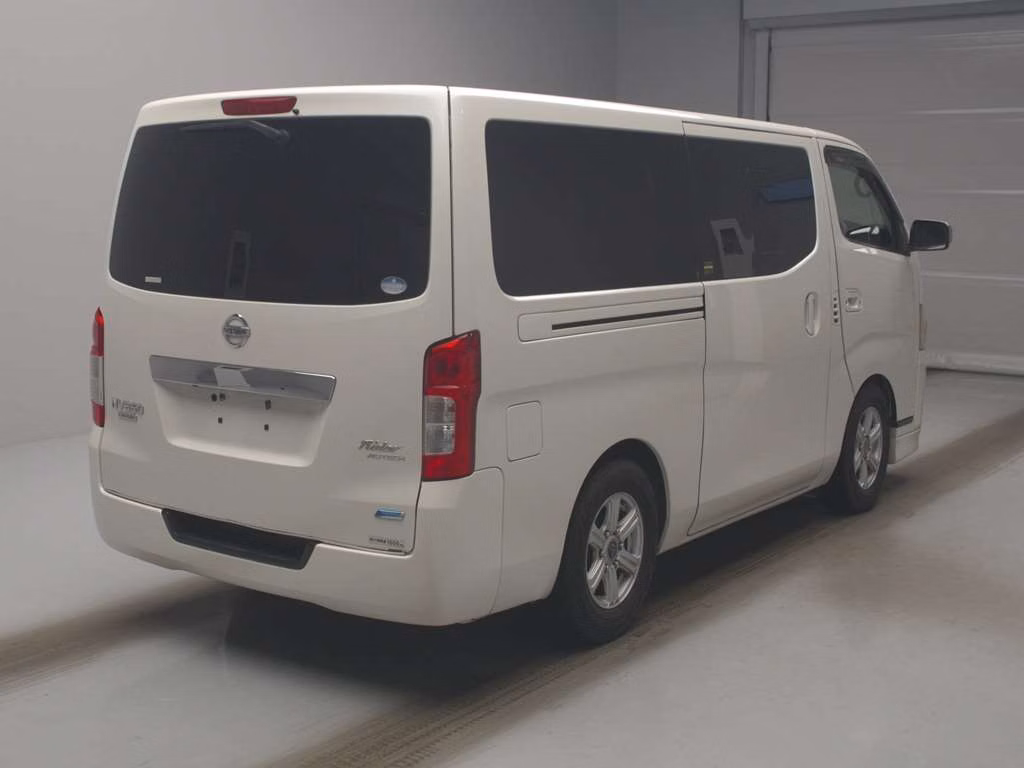 NISSAN NV350 CARAVAN