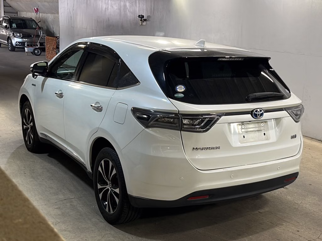 TOYOTA HARRIER
