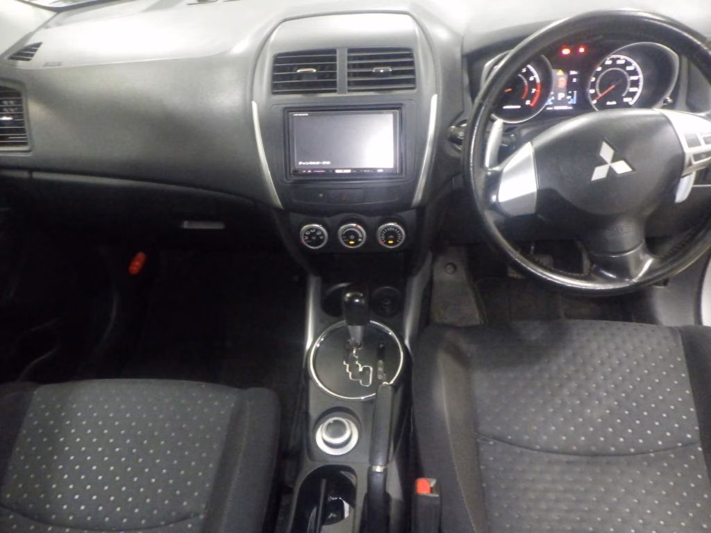 MITSUBISHI RVR