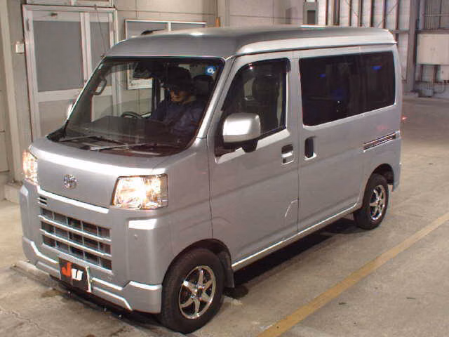TOYOTA PIXIS VAN