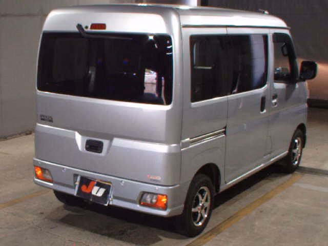 TOYOTA PIXIS VAN