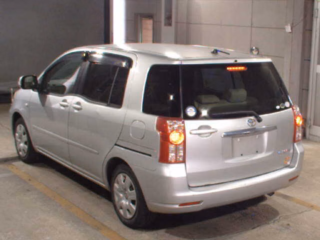 TOYOTA RAUM
