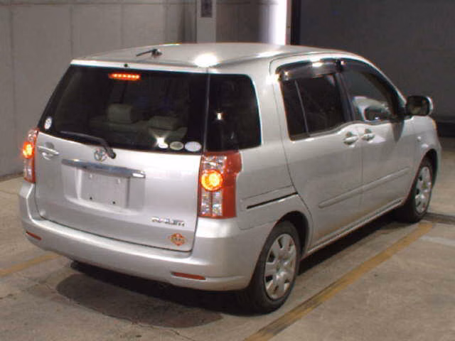 TOYOTA RAUM