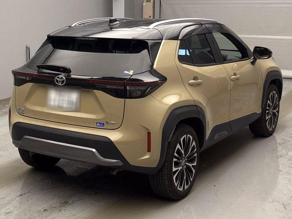TOYOTA YARIS CROSS
