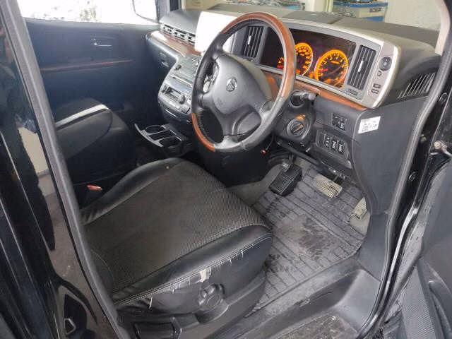 NISSAN ELGRAND