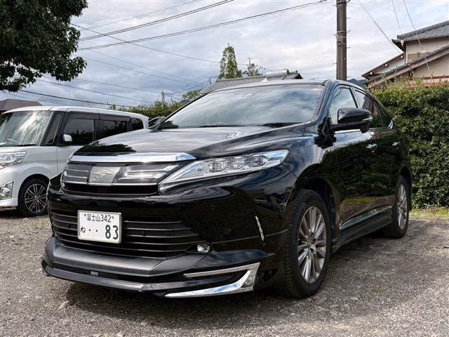 TOYOTA HARRIER