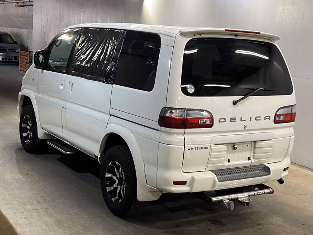 MITSUBISHI DELICA