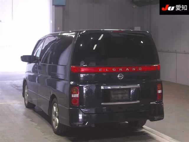 NISSAN ELGRAND
