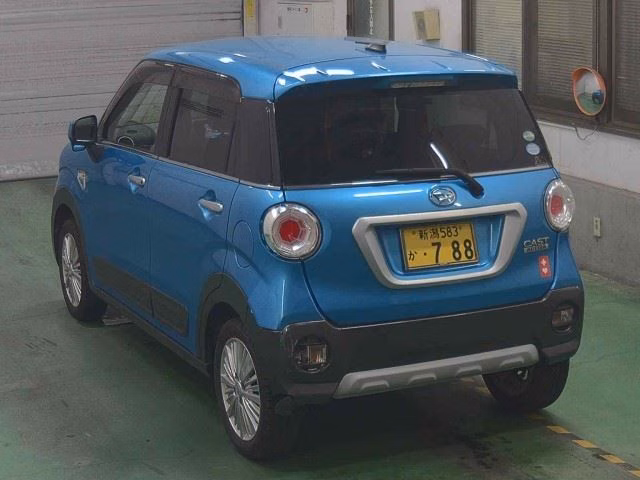 DAIHATSU CAST
