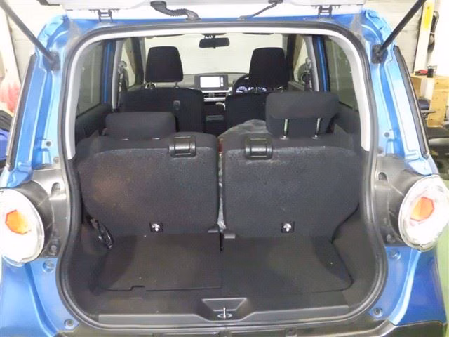 DAIHATSU CAST