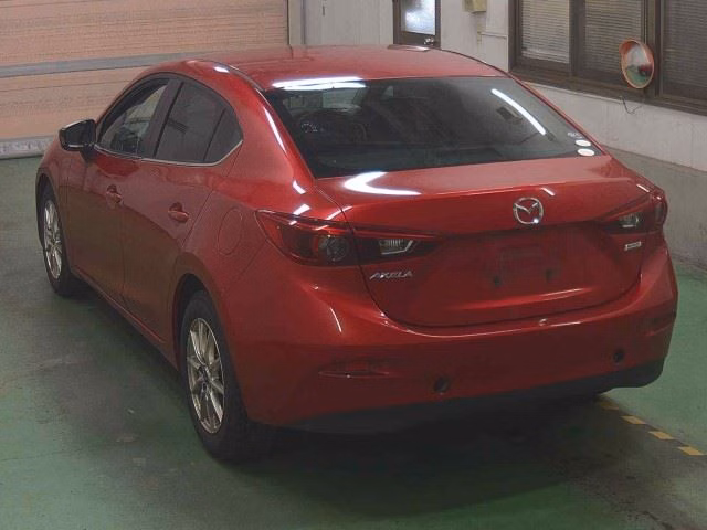 MAZDA AXELA